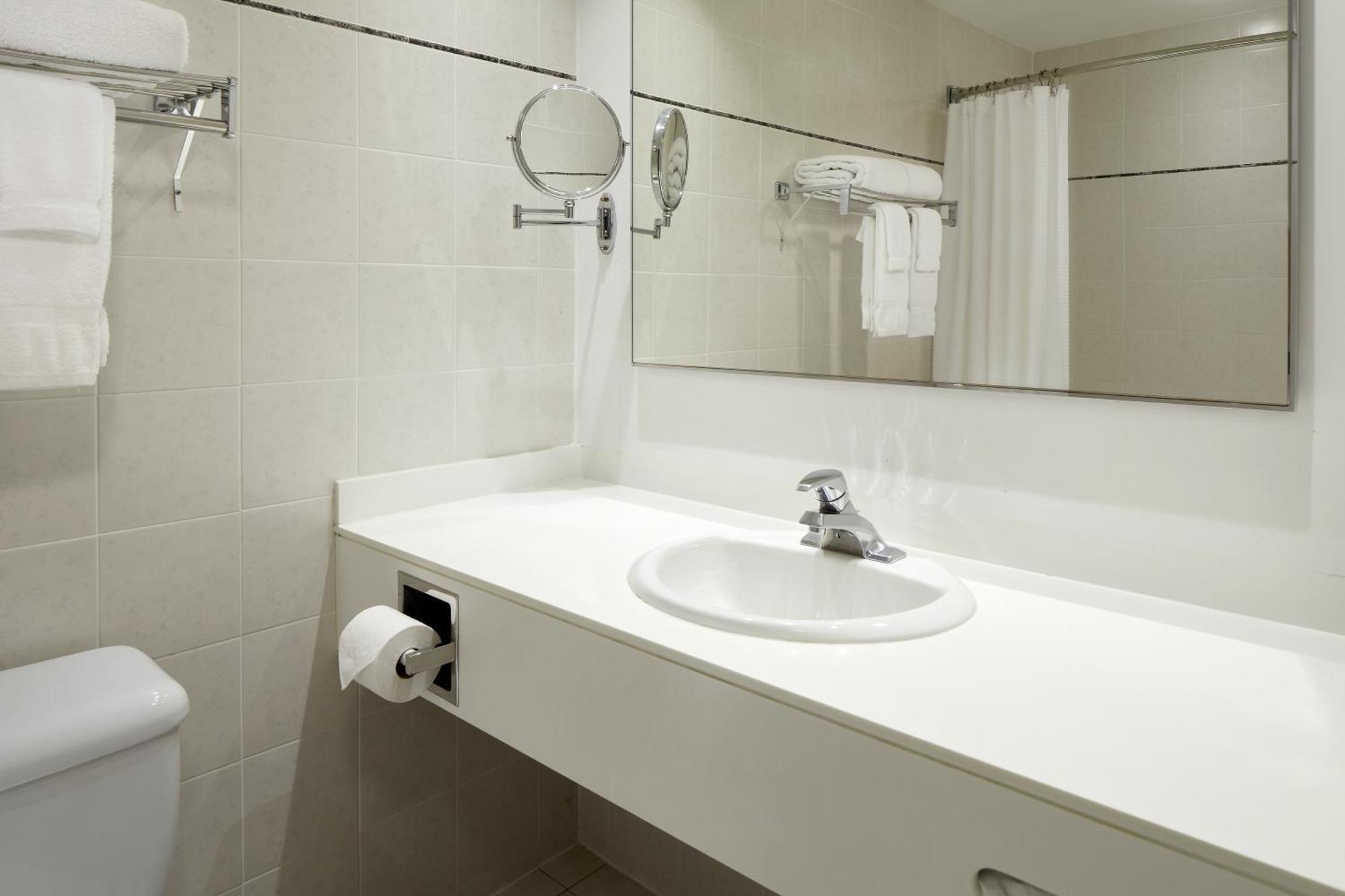 Hotel Ruby Foo'S Montreal Luaran gambar