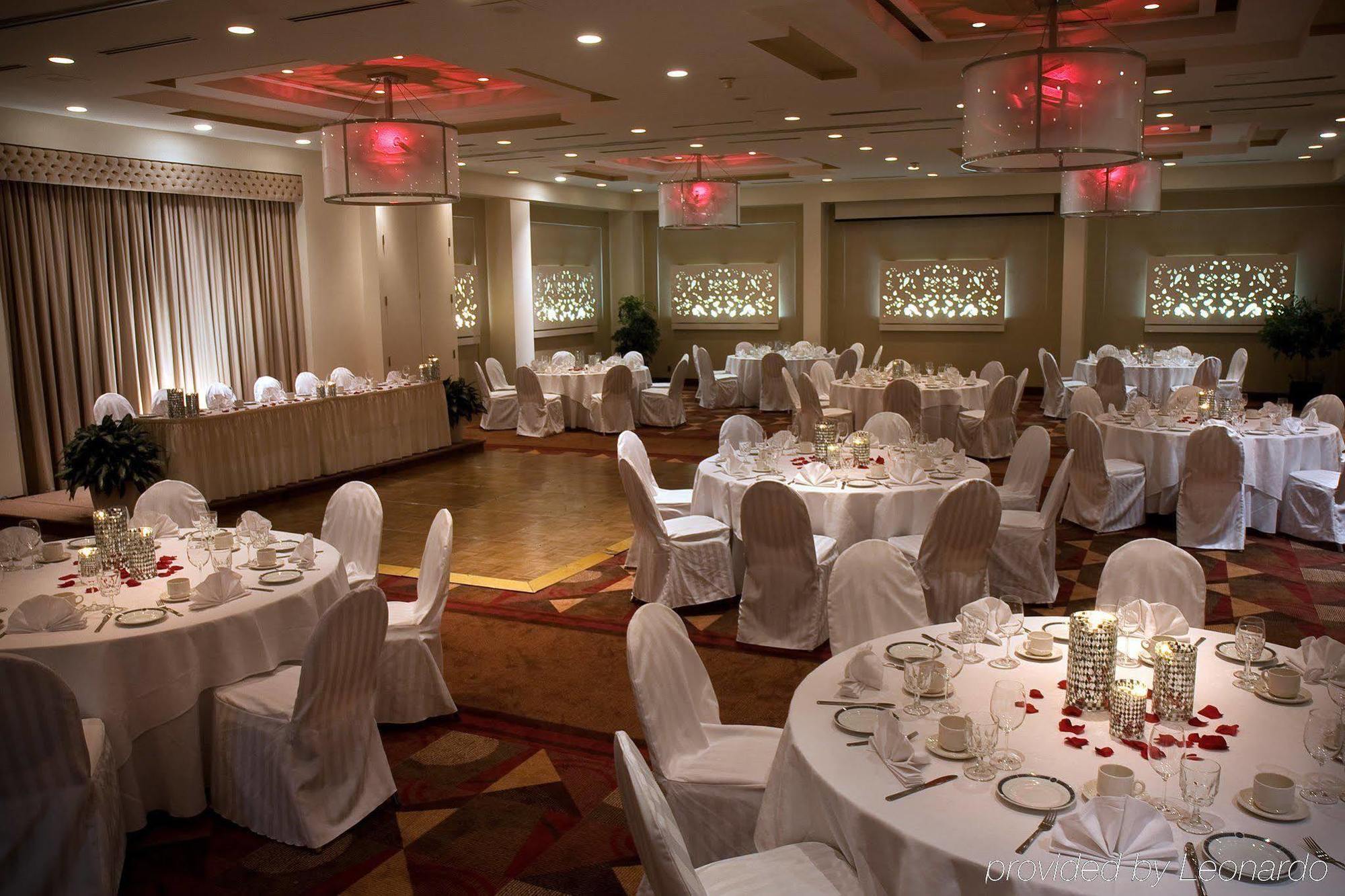 Hotel Ruby Foo'S Montreal Luaran gambar