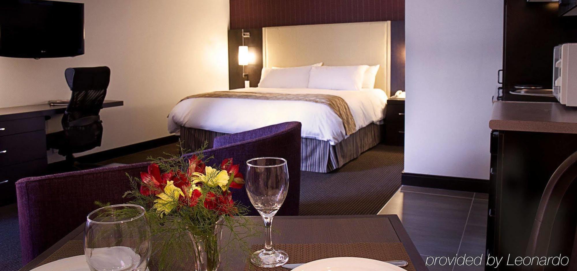 Hotel Ruby Foo'S Montreal Luaran gambar